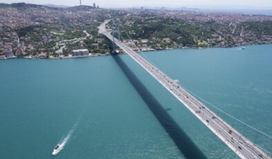 İstanbul Boğazı gemi trafiğine açıldı