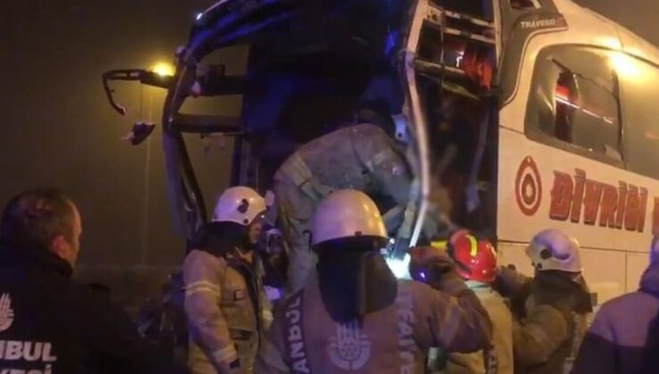İstanbul’da yolcu otobüsü TIR’a çarptı: Yaralılar var
