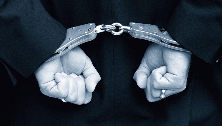 Dolandırıcılara Ağır Darbe: 10 kişi tutuklandı