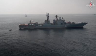 Ukrayna: Rusya’ya ait büyük çıkarma gemisini imha ettik