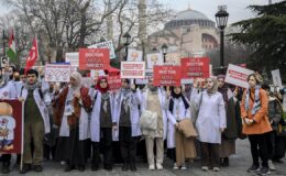 Sağlıkçılardan, İsrail’in Filistin’deki Zulmüne Karşı Protesto