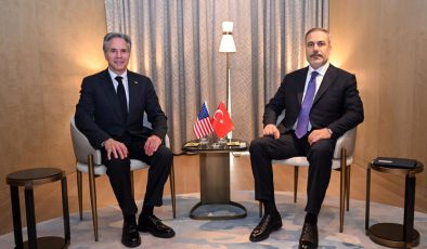 Dışişleri Bakanı Hakan Fidan, Riyad’da ABD’li mevkidaşı ile görüştü.