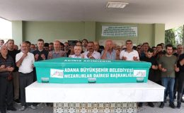 Adana’da seyir halindeki otobüsten düşen kadın toprağa verildi