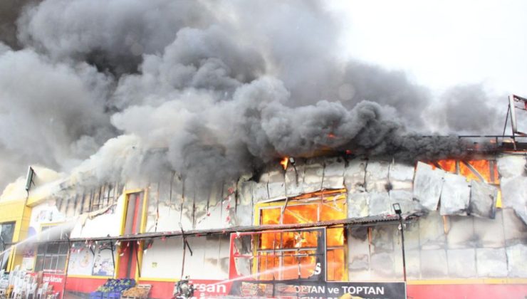 Kocaeli’de depoda çıkan yangın kontrol altına alındı