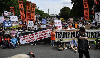 ABD’de milyonlarca kişi Trump yönetimini protesto etti