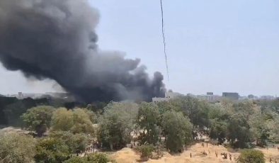 Hindistan’da yolcu uçağı düştü: 242 kişi bulunuyordu