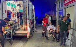Adana’da traktörle otomobilin çarpıştığı kazada 4 kişi yaralandı