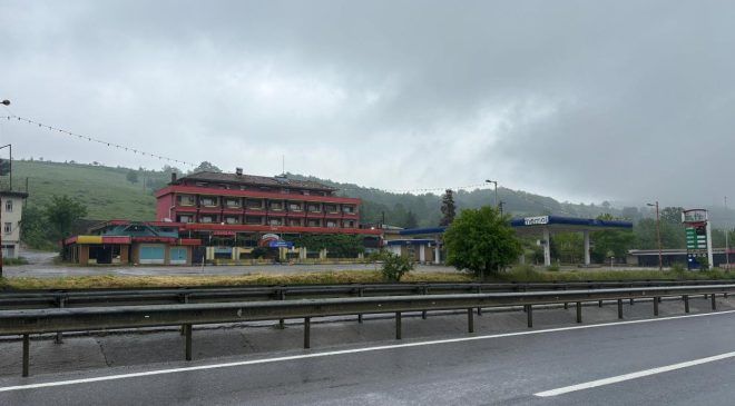 Sakarya’da silahlı kavgada 2 kişi öldü, 1 kişi yaralandı