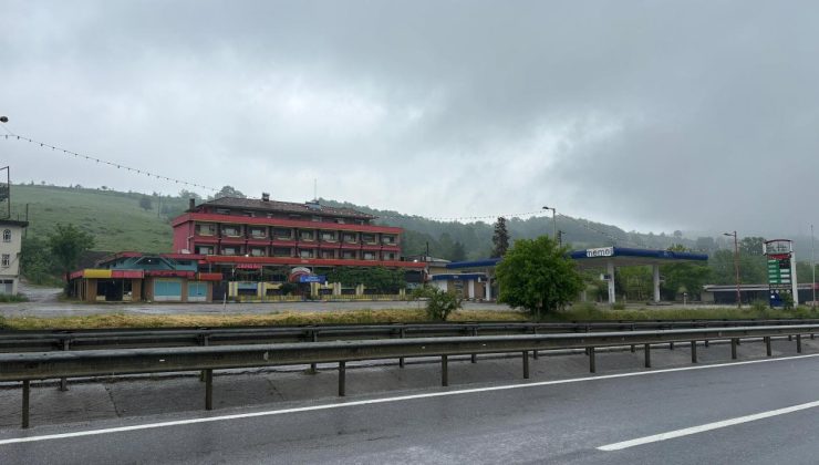 Sakarya’da silahlı kavgada 2 kişi öldü, 1 kişi yaralandı